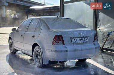 Volkswagen Bora  2001