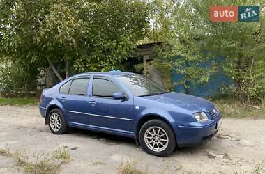 Volkswagen Bora  2002