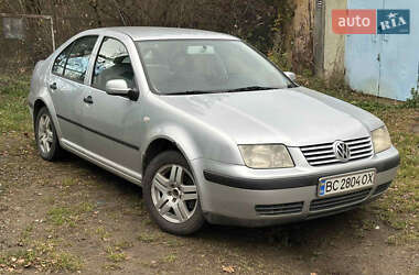 Volkswagen Bora 2001
