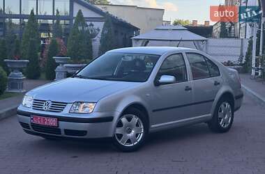 Volkswagen Bora  2000