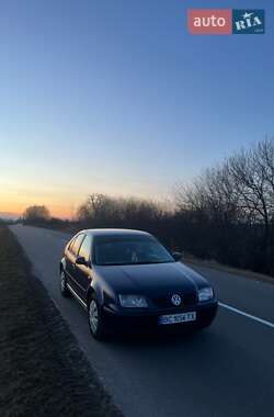 Volkswagen Bora  2000