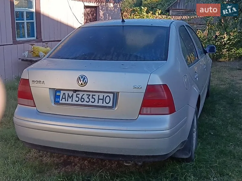 Volkswagen Bora 2001