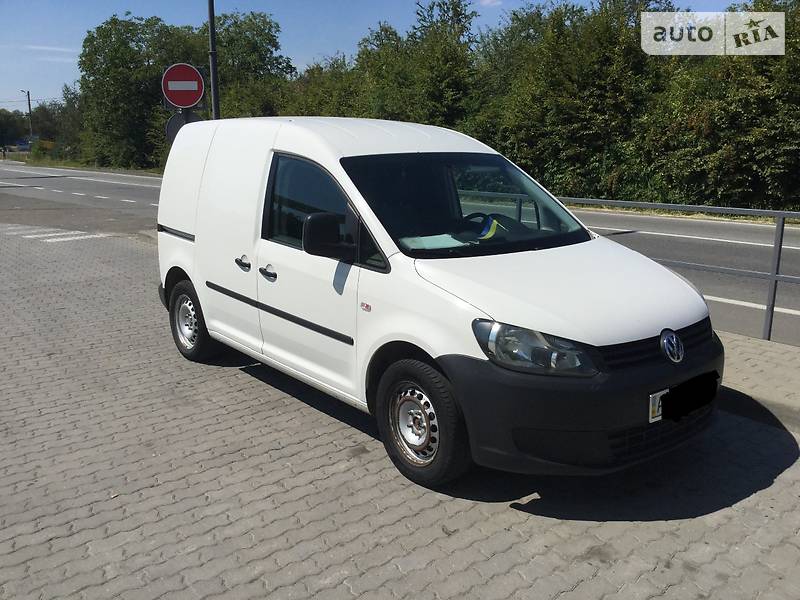 Volkswagen Caddy 2012 года