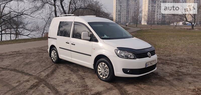 Универсал Volkswagen Caddy