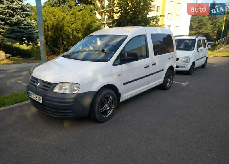 Хетчбек Volkswagen Caddy