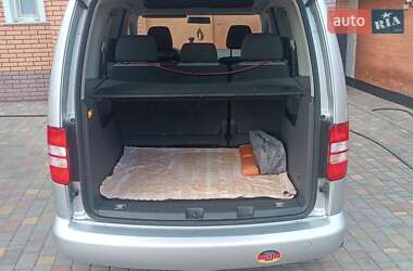 Volkswagen Caddy 2011