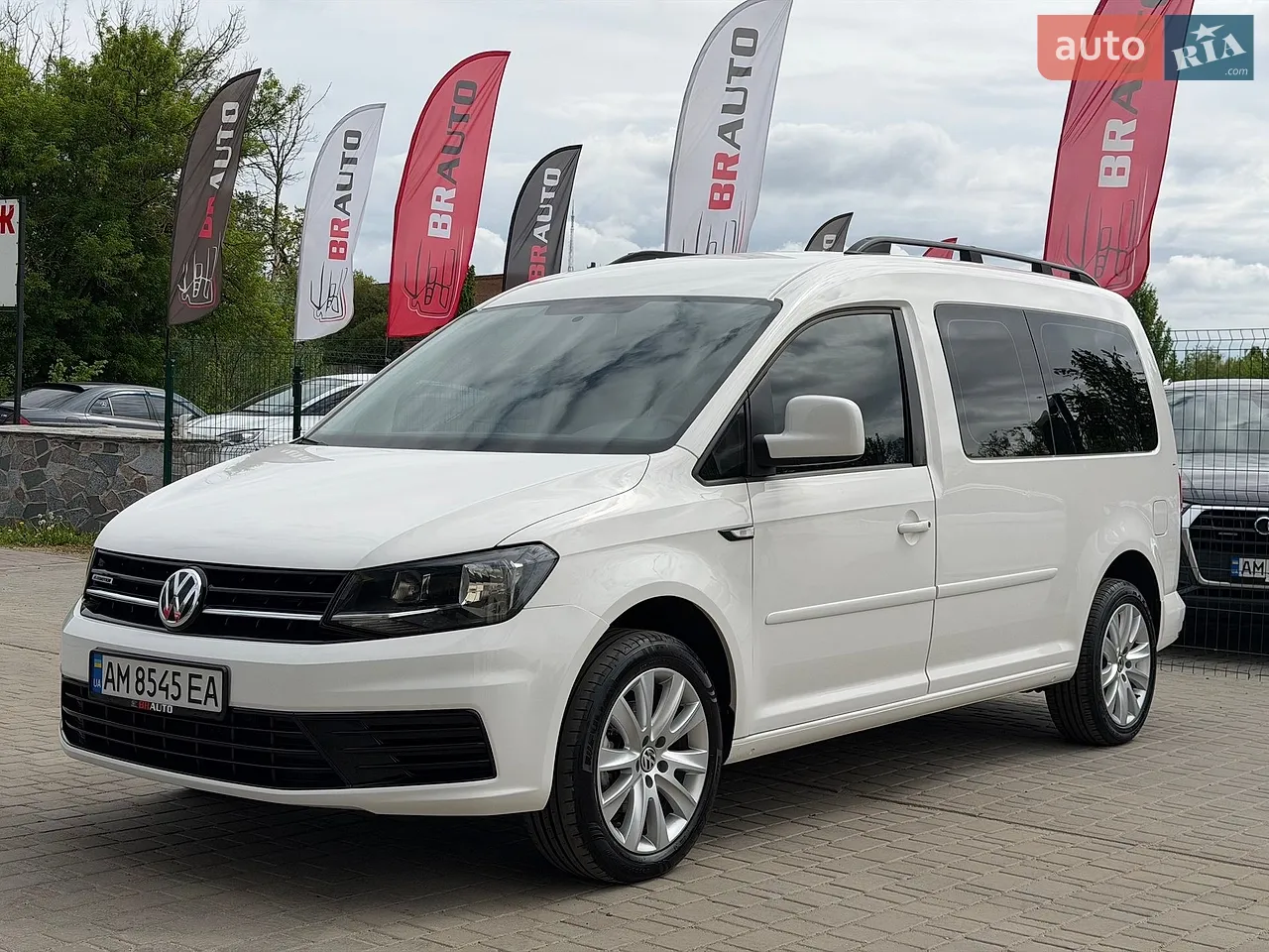 2017 Volkswagen Caddy - фото 1