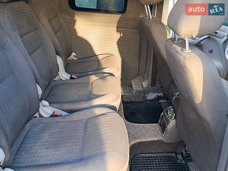 Volkswagen Caddy 2012
