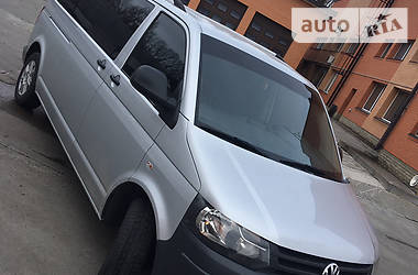 Volkswagen Caravelle  2011