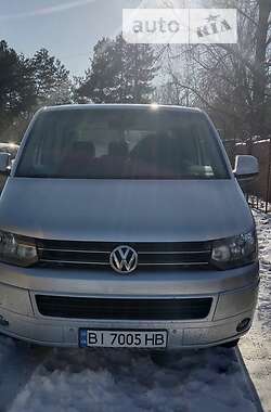 Volkswagen Caravelle  2013