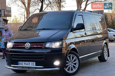 Volkswagen Caravelle  2011