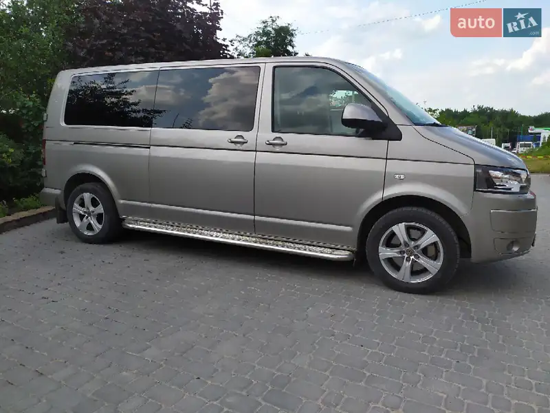 Volkswagen Caravelle 2014