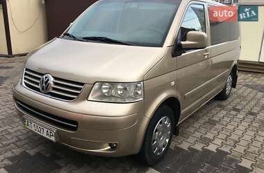 Volkswagen Caravelle  2009