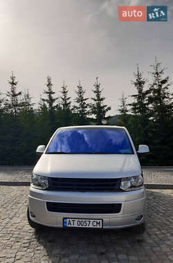 Volkswagen Caravelle  2010