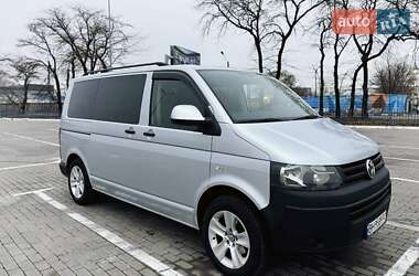 Volkswagen Caravelle  2011