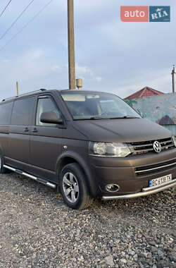 Volkswagen Caravelle  2011