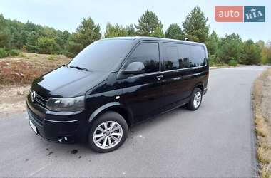 Volkswagen Caravelle  2010