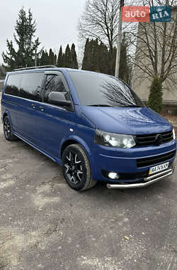 Volkswagen Caravelle  2011