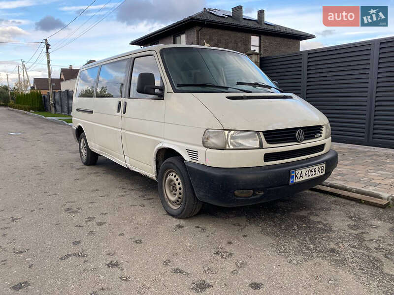 Автобуси Volkswagen Caravelle