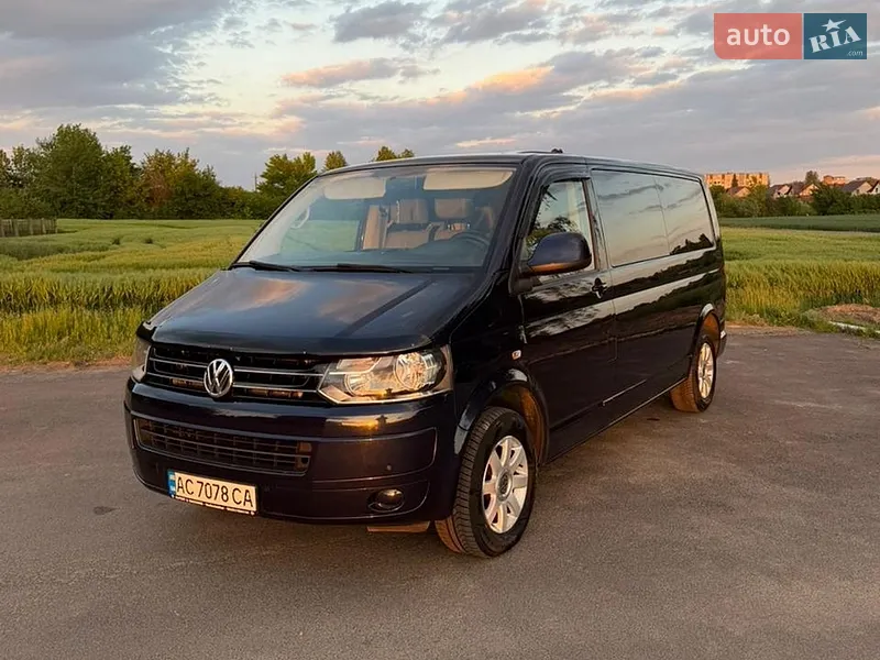 Volkswagen Caravelle