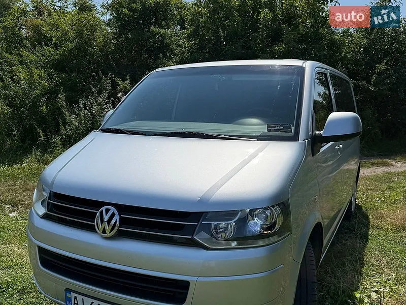 Volkswagen Caravelle 2013