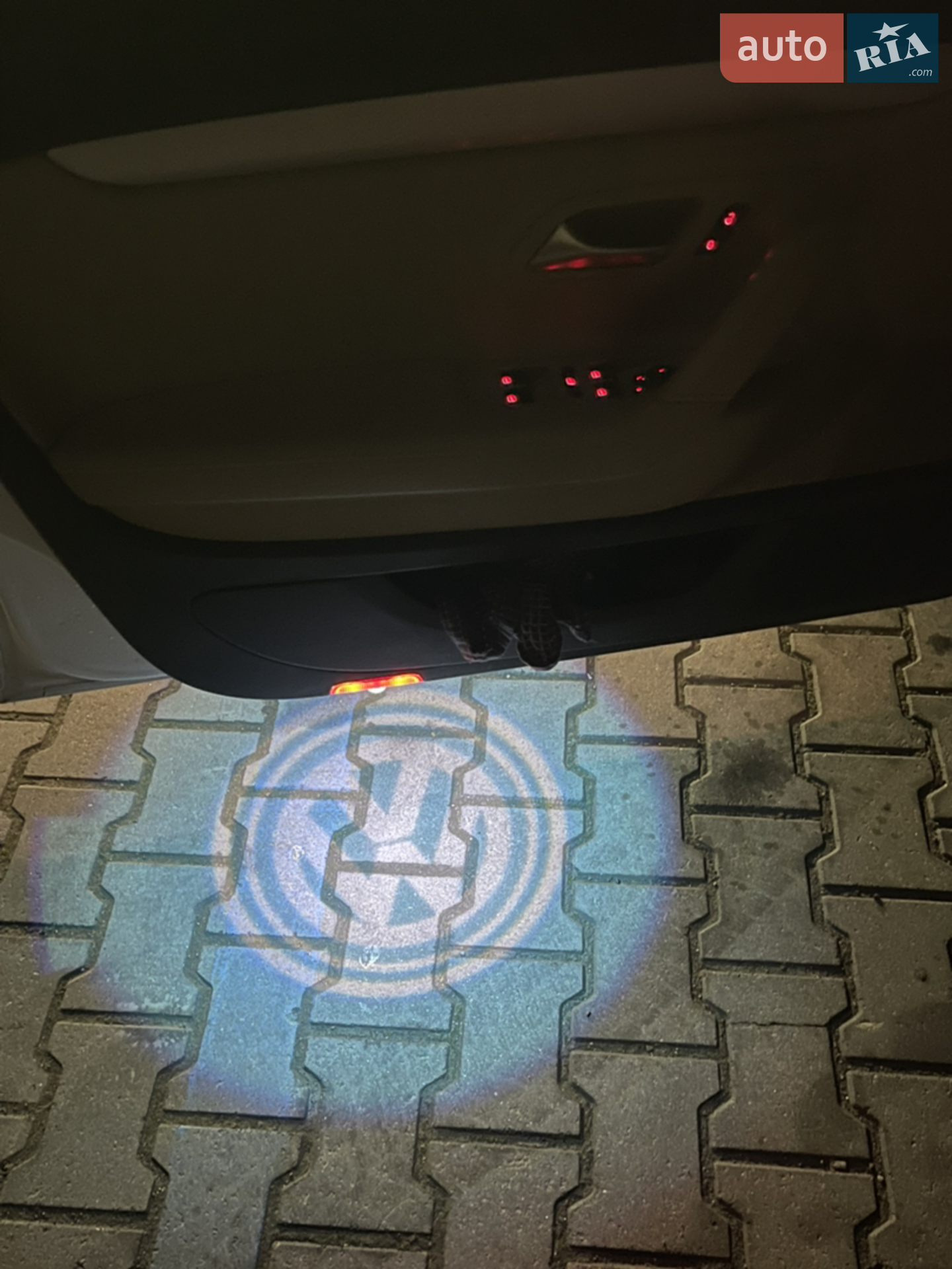 Volkswagen CC / Passat CC 2015 VIN WVWBN7AN7GE500618 фото оголошення 24 з 49
