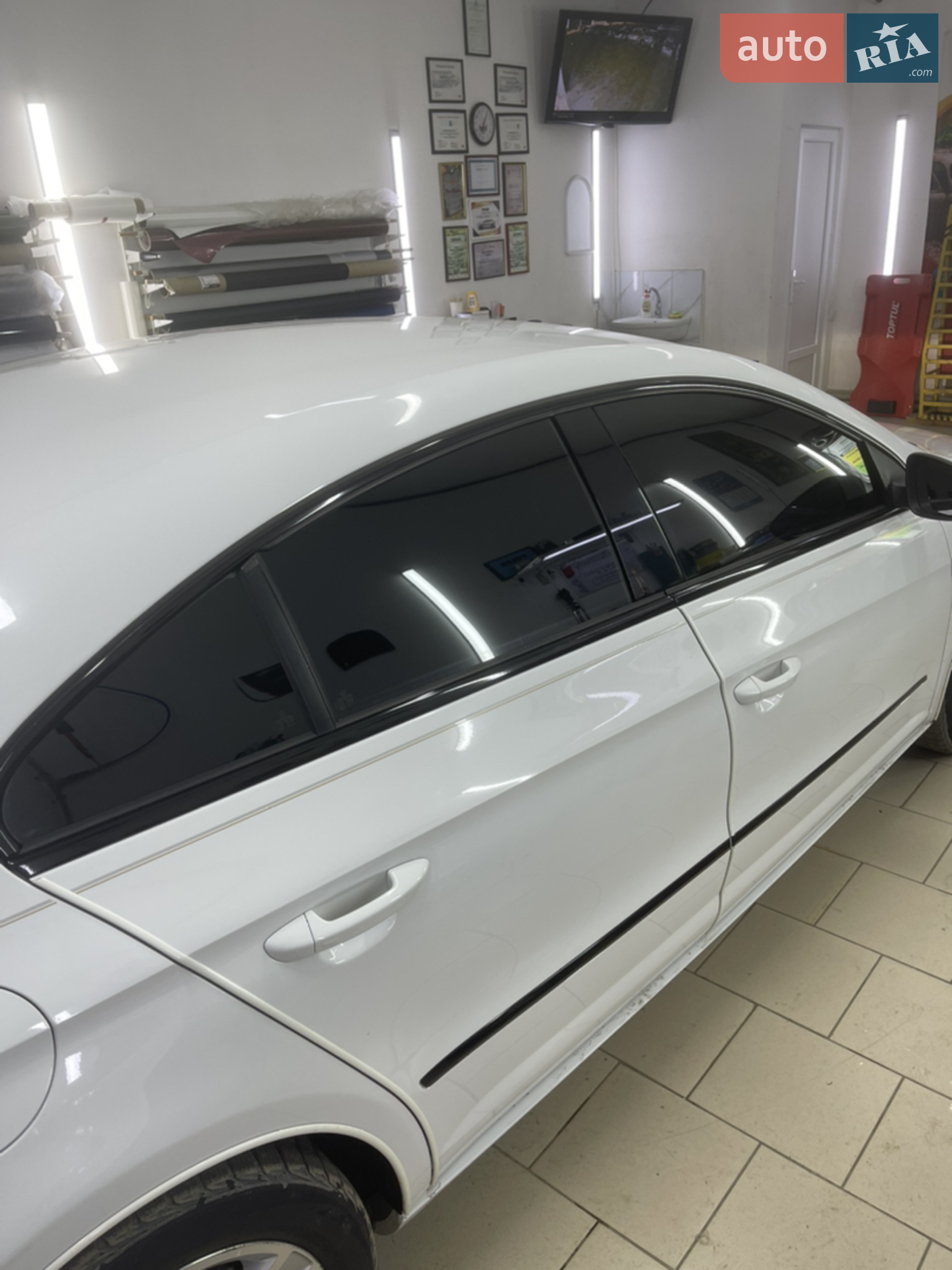 Volkswagen CC / Passat CC 2015 VIN WVWBN7AN7GE500618 фото оголошення 32 з 49
