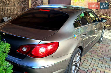 Volkswagen CC / Passat CC  2011