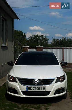 Volkswagen CC / Passat CC  2011