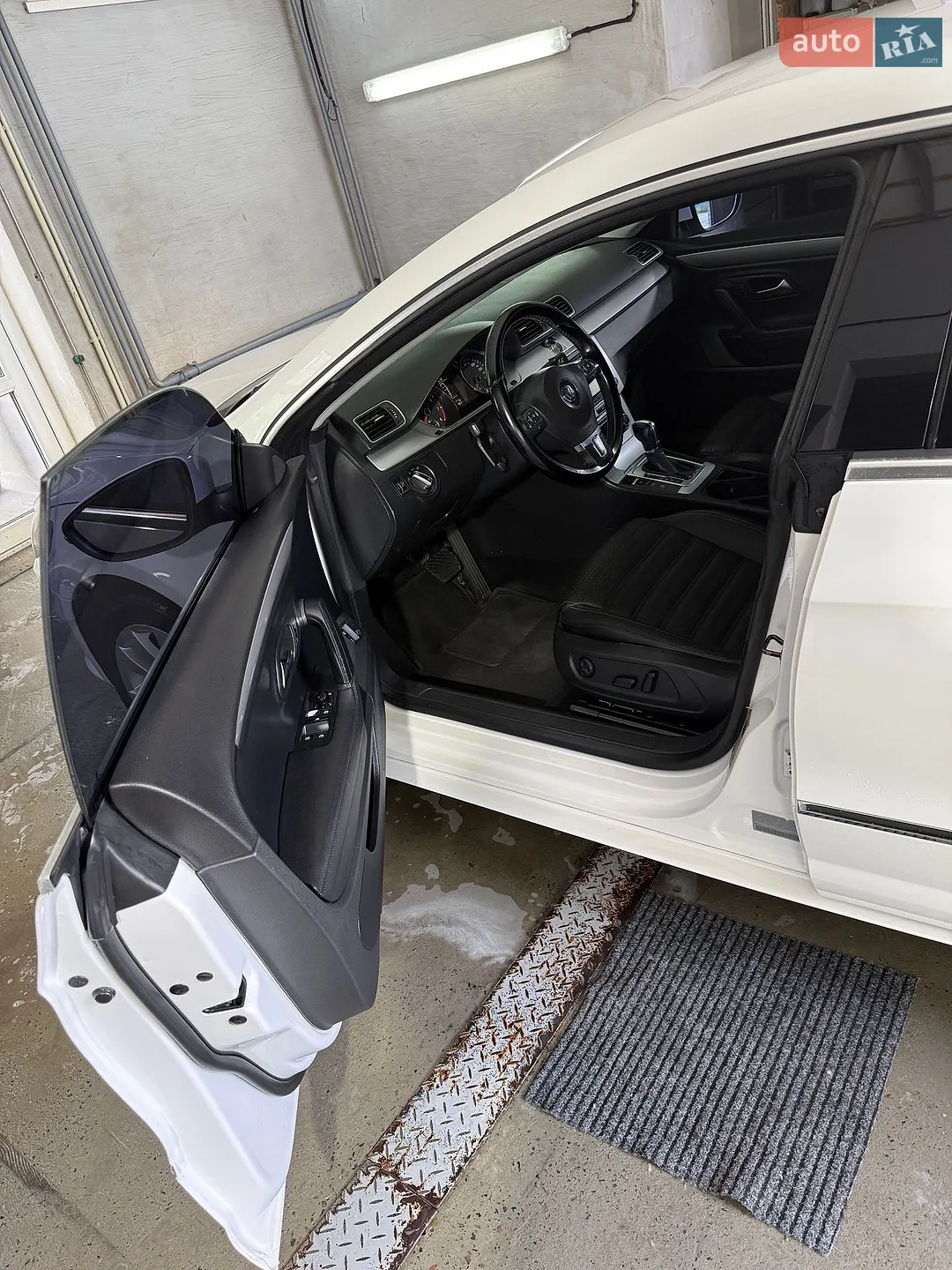 Volkswagen CC / Passat CC 2011 VIN WVWMN7AN2CE516096 фото оголошення 13 з 59