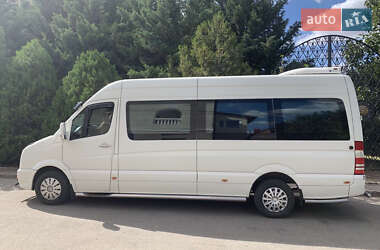 Volkswagen Crafter  2011