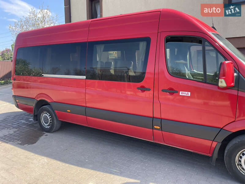 Туристический / Междугородний автобус Volkswagen Crafter
