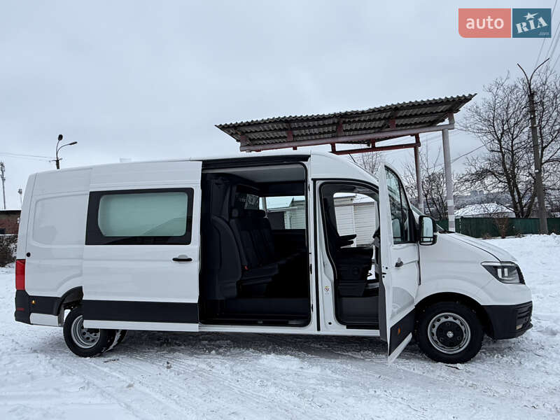 Вантажопасажирський фургон Volkswagen Crafter