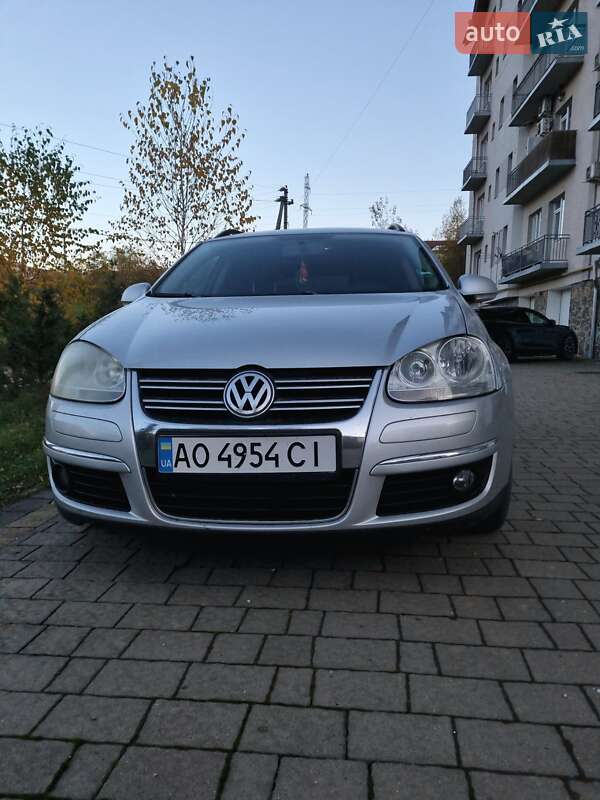 Хетчбек Volkswagen Cross Golf