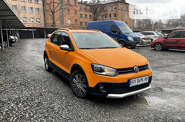 Volkswagen Cross Polo  2012