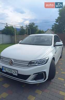 Volkswagen e-Bora 2019