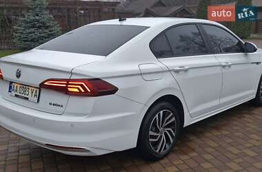 Volkswagen e-Bora  2020