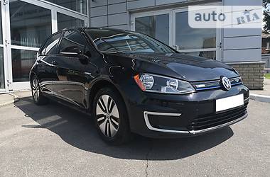 Volkswagen e-Golf  2016