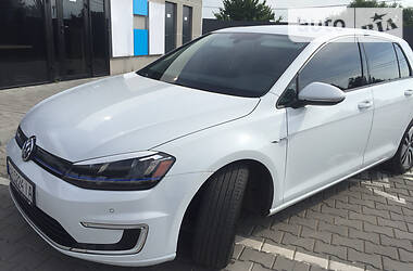 Volkswagen e-Golf Premium 2014