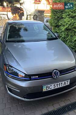Volkswagen e-Golf 2016