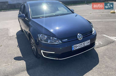 Volkswagen e-Golf  2016