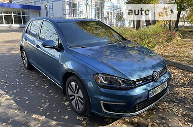 Volkswagen e-Golf SEL 2014