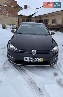 Volkswagen e-Golf  2015