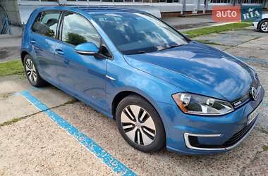 Volkswagen e-Golf  2016