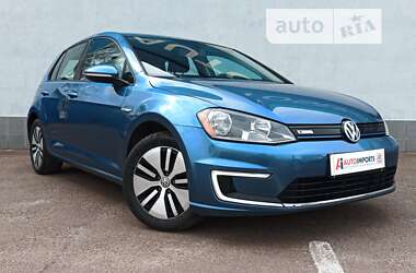 Volkswagen e-Golf  2015