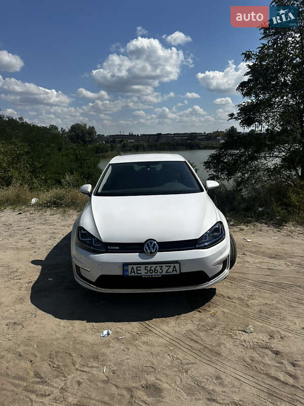 Volkswagen e-Golf