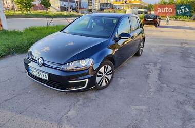 Volkswagen e-Golf  2015