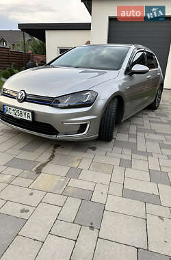 Volkswagen e-Golf  2014