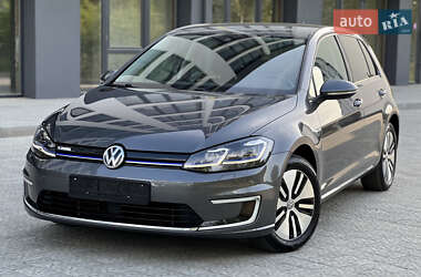 Volkswagen e-Golf  2017