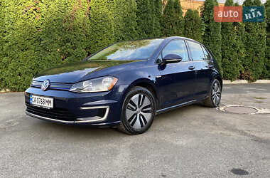 Volkswagen e-Golf  2016